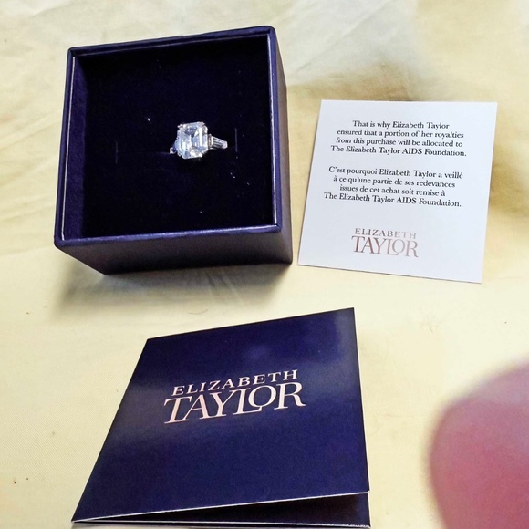 7.20 ctw ASSCHER CUT SIMULATED DIAMOND & STERLING SILVER RING, SIZE 8, ELIZABETH - Picture 3 of 10